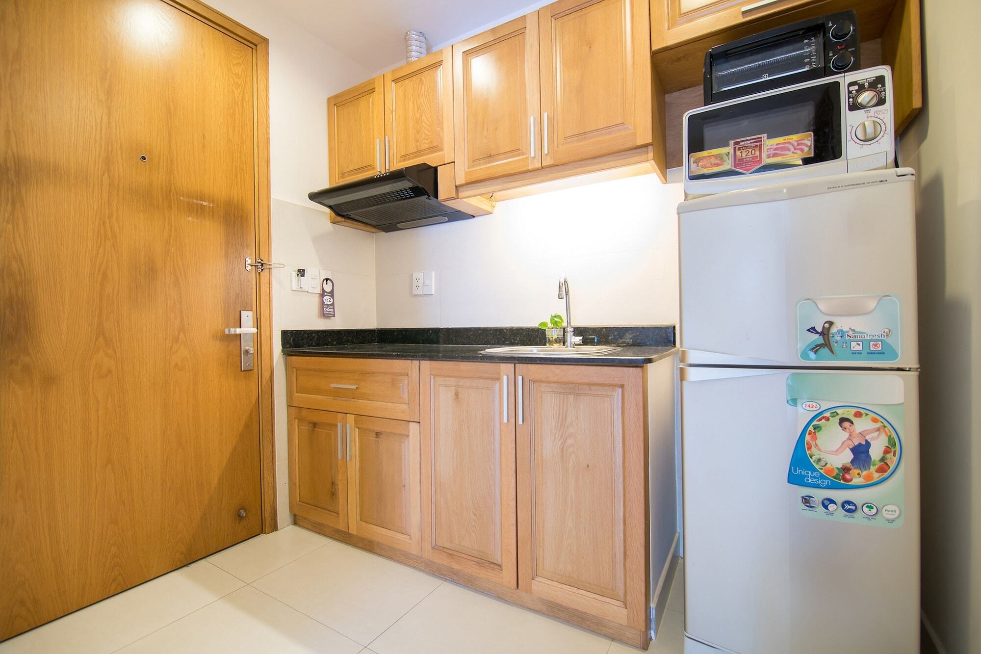 Reddoorz Plus Near Secc D7 Bandar Ho Chi Minh Luaran gambar