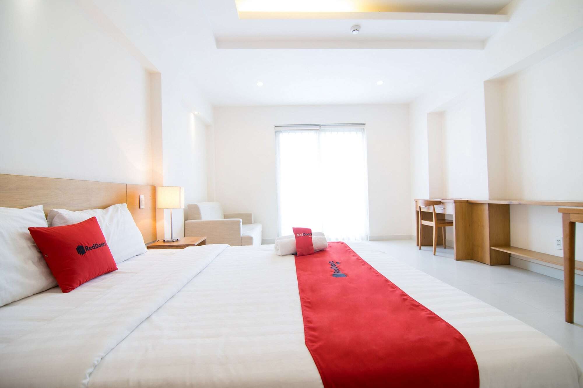 Reddoorz Plus Near Secc D7 Bandar Ho Chi Minh Luaran gambar